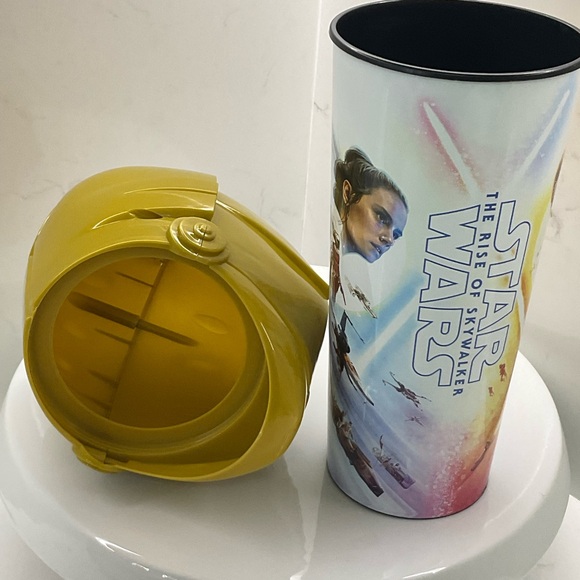 Star Wars The Rise of Skywalker Movie Theater Exclusive C3PO Cup - Picture 9 of 10